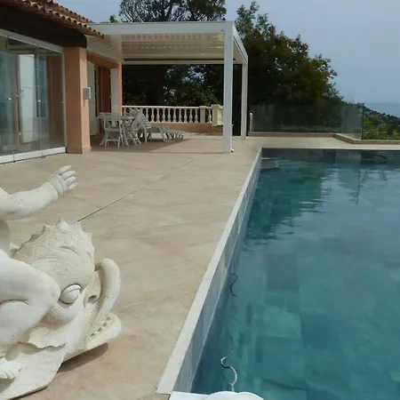- L'esterel Apartment