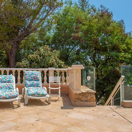 - L'esterel Appartement