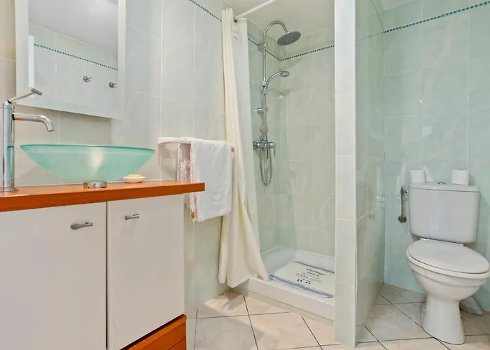 - L'esterel Saint-Raphaël